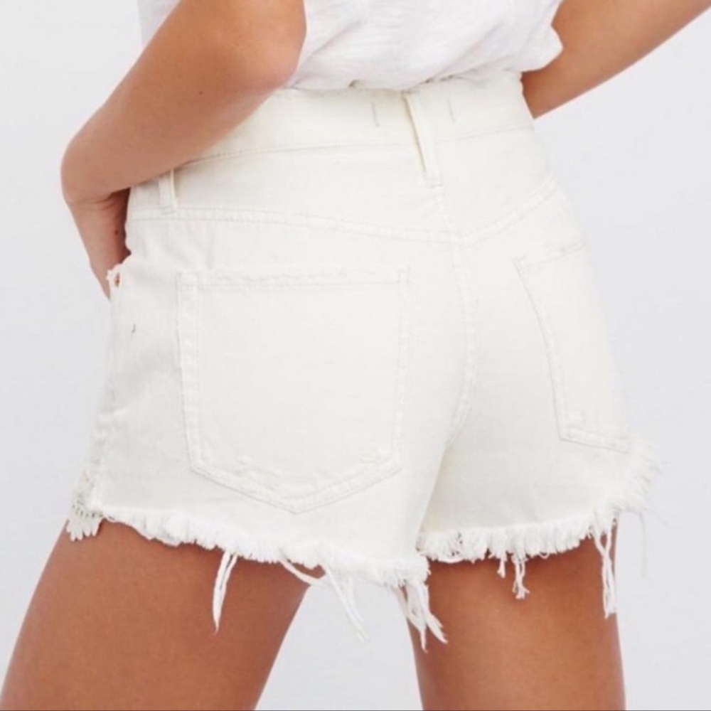 Free People Raw Hem Lace Denim Jean Shorts Size 25